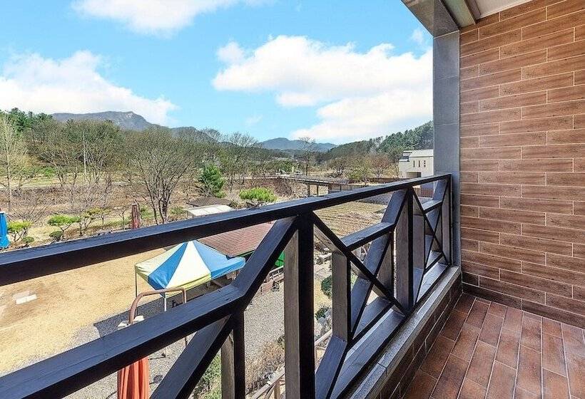 Namyangju Jeongwon Pension