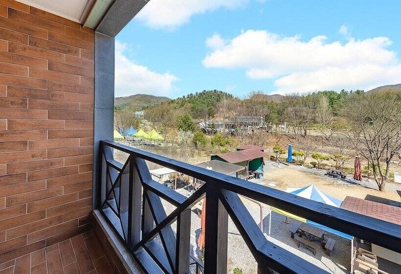 Namyangju Jeongwon Pension