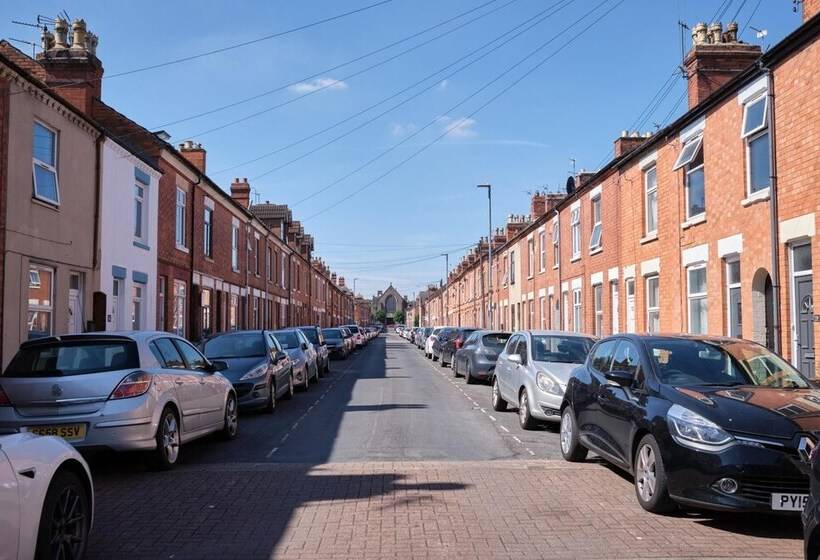 New 2bd Victorian Terraced House Loughborough