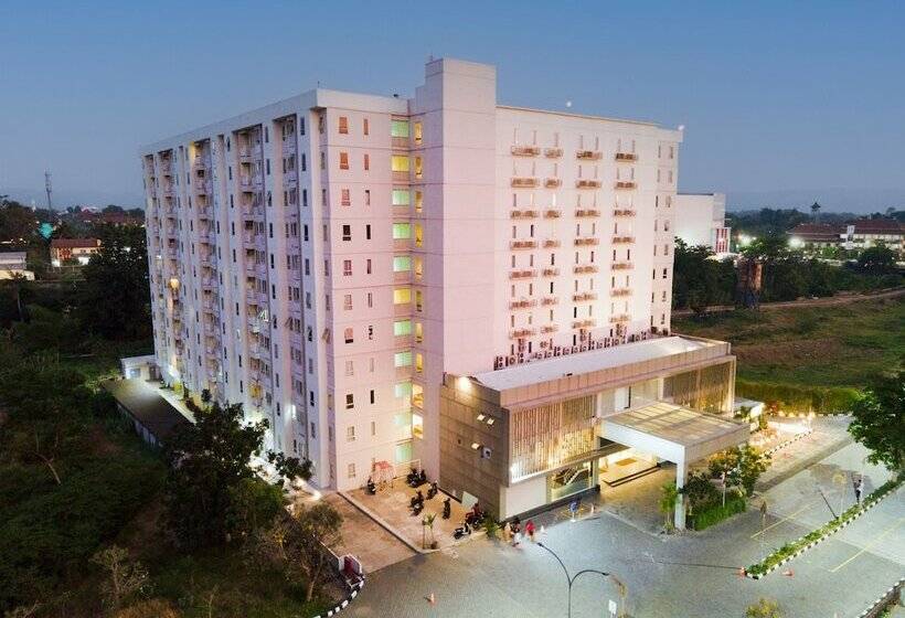 Next Hotel Yogyakarta