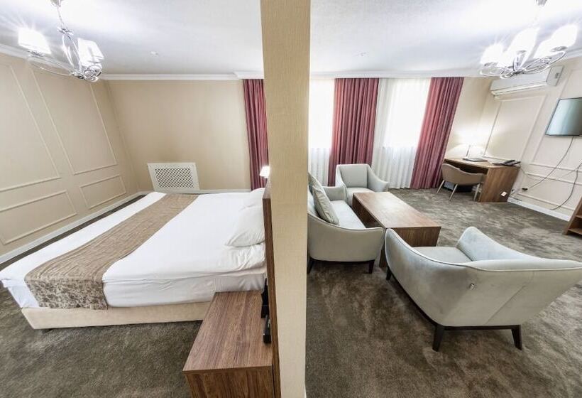 Osh Grand Hotel Chavo