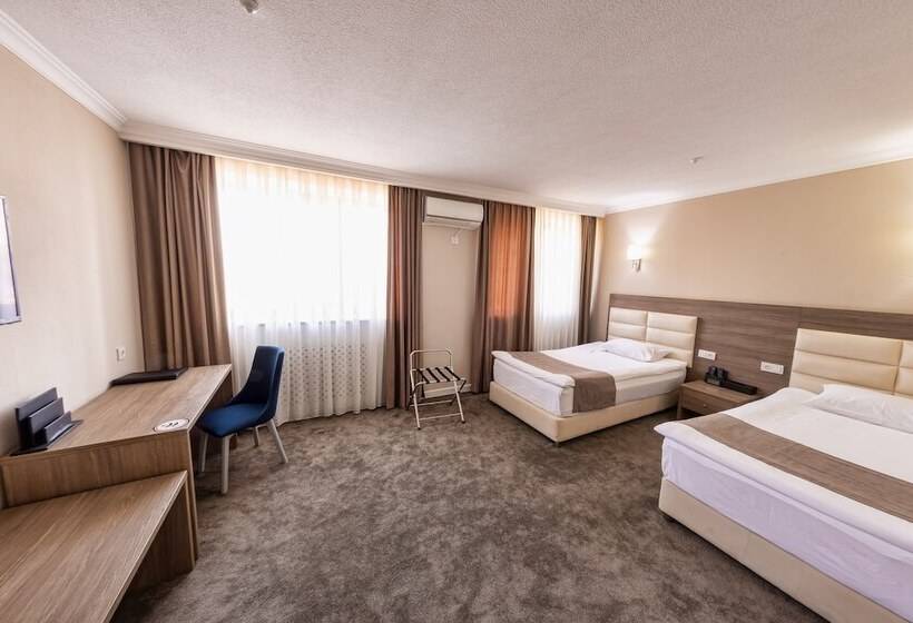 Osh Grand Hotel Chavo