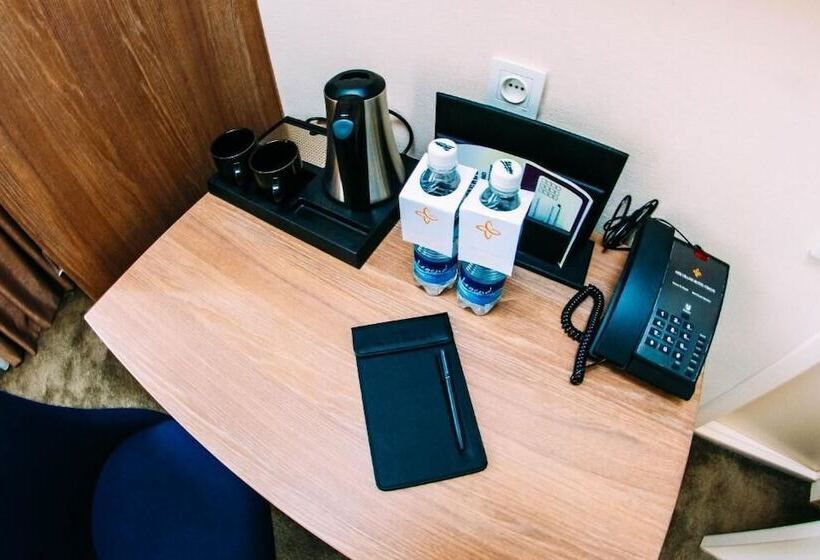 Osh Grand Hotel Chavo