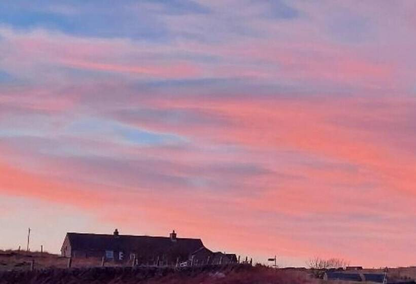 Peak District Cottage Set In 5 Acres Near Buxton