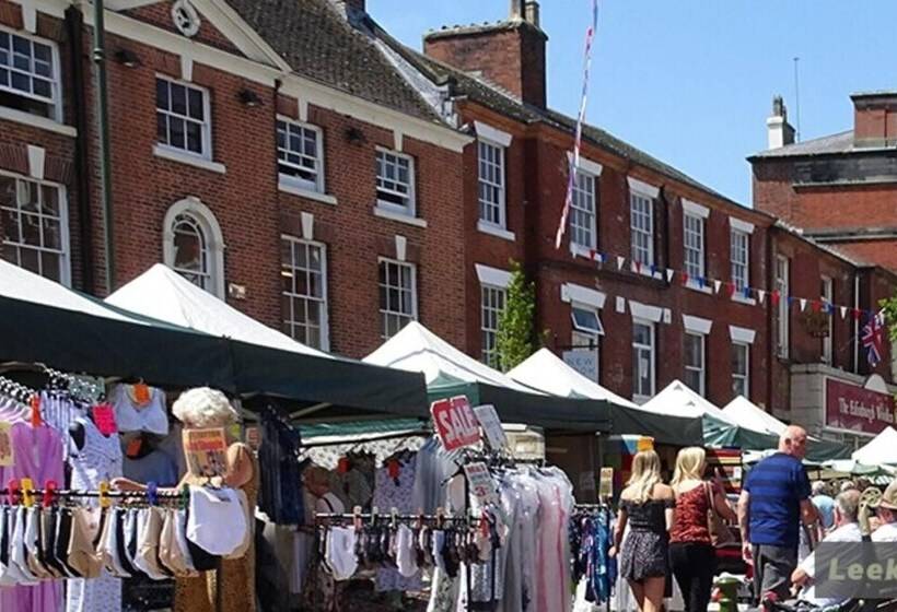 Peak District Cottage Set In 5 Acres Near Buxton