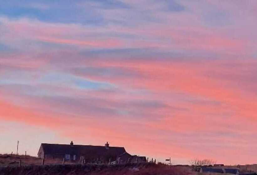 Peak District Cottage Set In 5 Acres Near Buxton