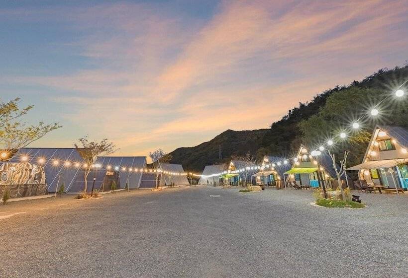 פנסיון Gyeongju Haneulbichkids Poolvilla