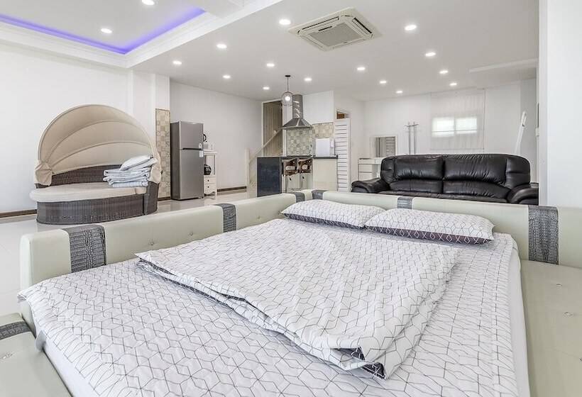 Pensão Pohang 0.1 Poolvilla