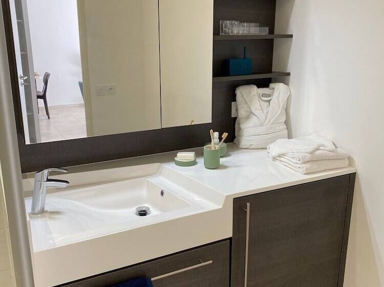 펜션 Résidence Domitys Regalecia à Uzès