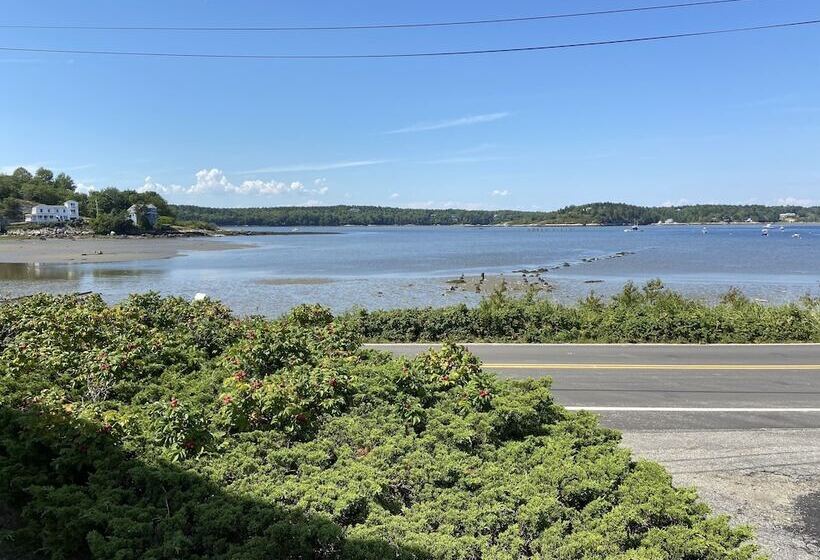 Пансион Spinneys Guesthouse & Beach Cottages