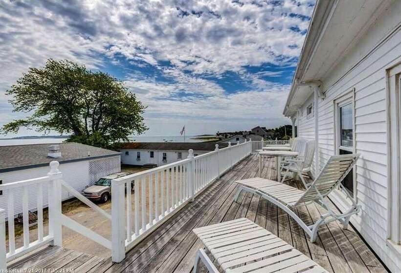 بنسيون Spinneys Guesthouse & Beach Cottages