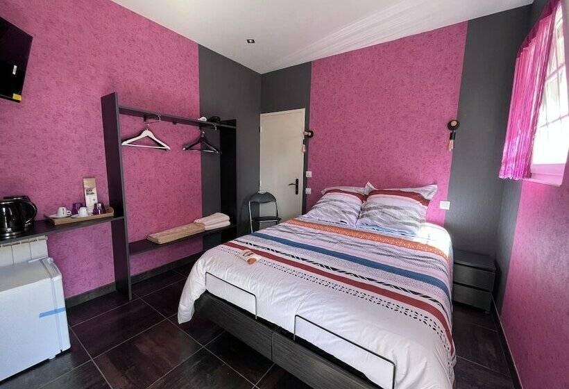 膳宿费 Villa De L Eguille