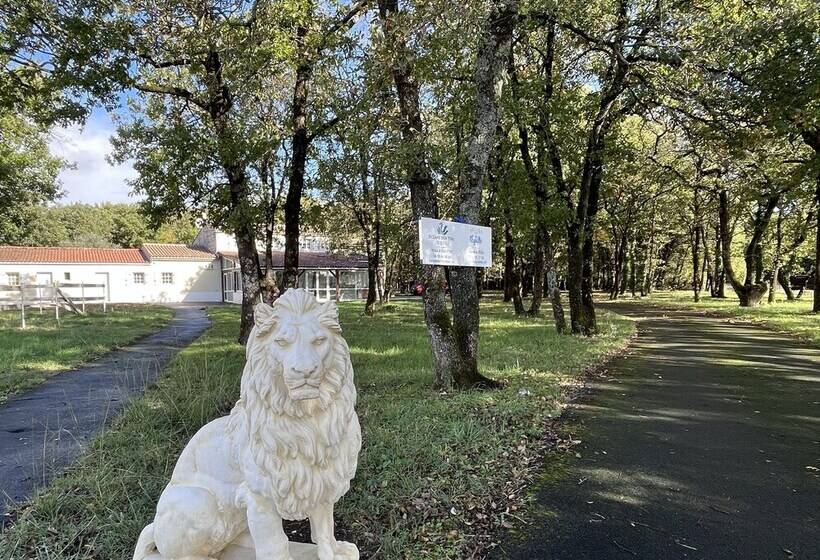 膳宿费 Villa De L Eguille