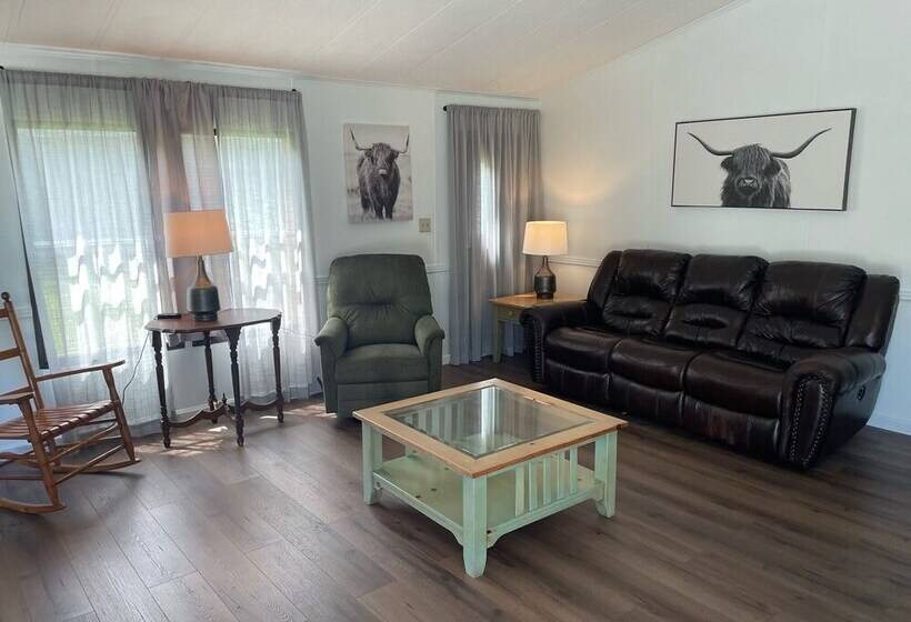 بنسيون West End House