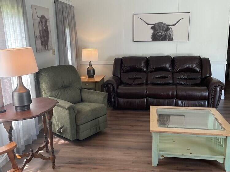 بنسيون West End House