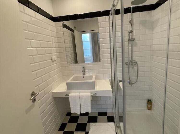 Pier House Accommodation