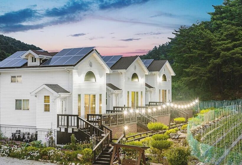 Pocheon Aleumdaun Pension