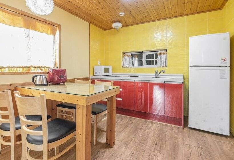 Pocheon Aleumdaun Pension