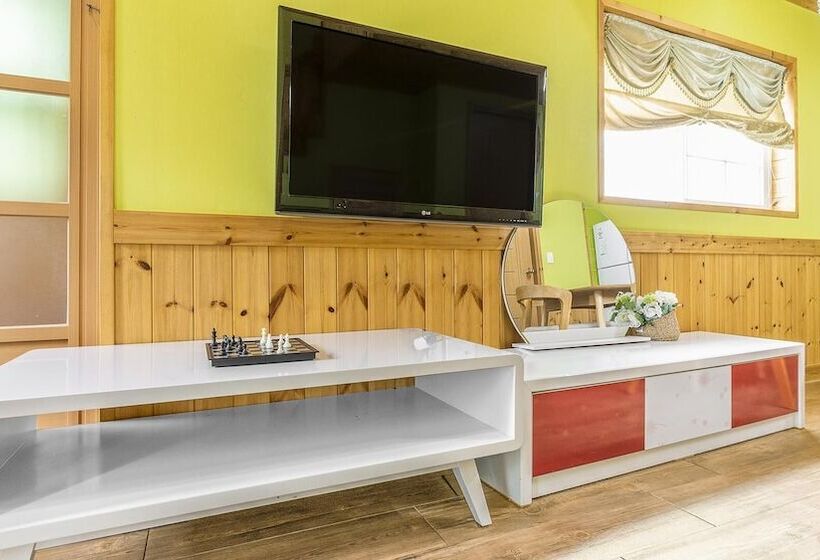 Pocheon Aleumdaun Pension