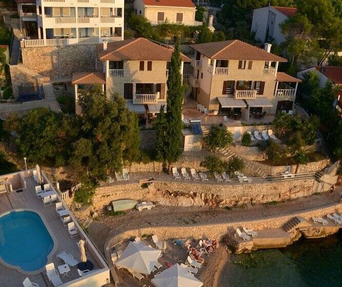 Oasis Premium Primosten