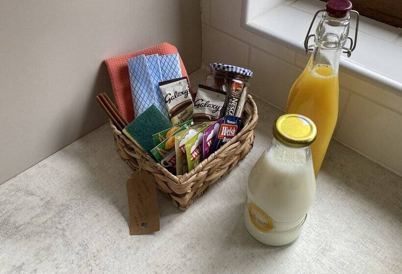 레지던스 1 Bedroomed Detached Holiday Retreat Pant