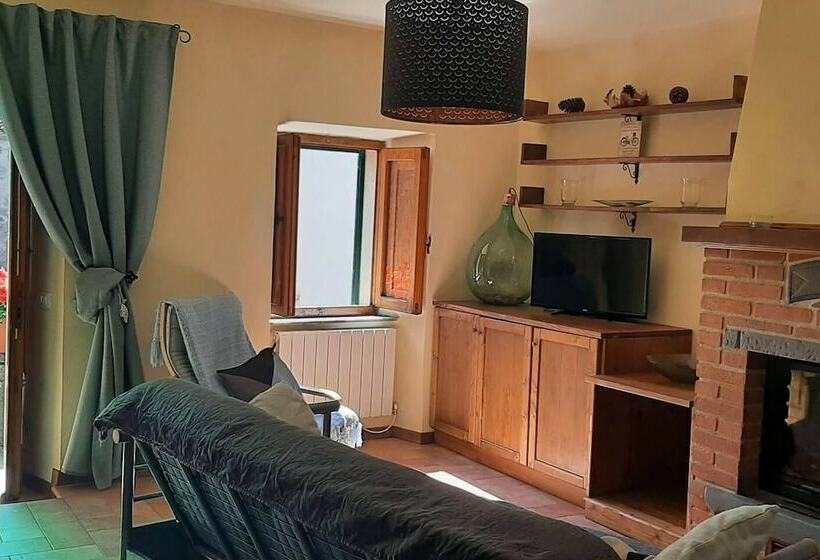 דירת נופש Beautiful 2 Bed House In Longoio, Bagni Di Lucca