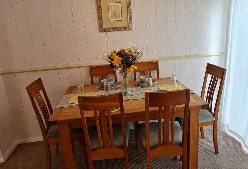 レジデンス Immaculate 3 Bed House With Free Parking In Bolton