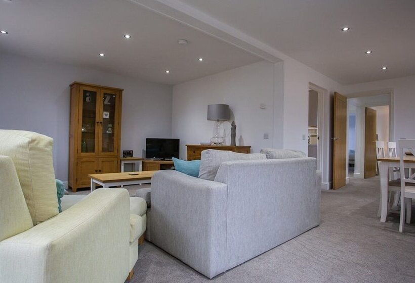 Курорт Sandy Balls Holiday Village