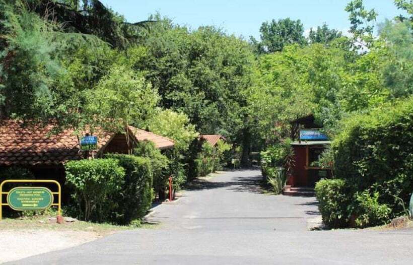 منتجع Seven Hills Camping Village