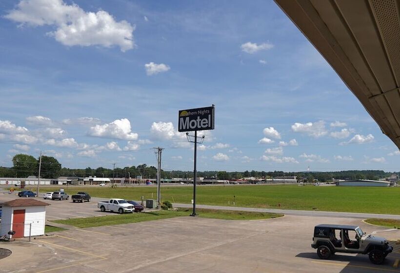 Southern Nights Motel