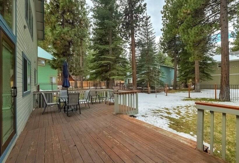 Sutter Trail Sparkles Air Conditioned Large Family Home!