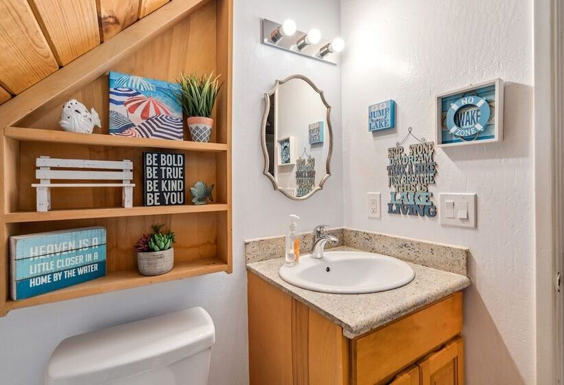 Sunshine Cabin   Relaxation Awaits When You Visit The Sunshine Cabin. After A Day Exploring Nearby M