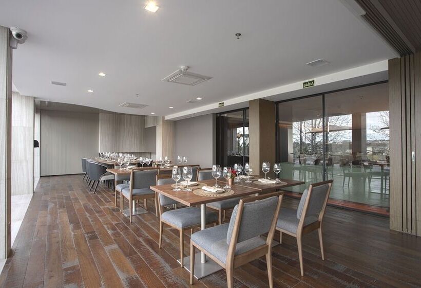 Suryaa Hotel Pinhais, Curio Collection By Hilton