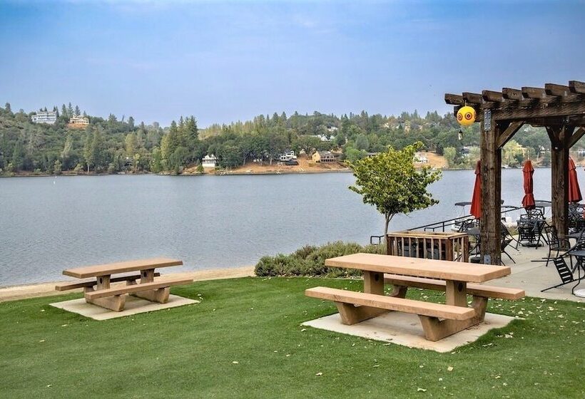 The Big Easy   Lakefront Only 1 Mile To Popular Marina Beach! By Yosemite Region Resorts