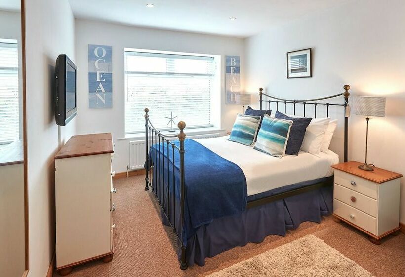 The Cottage Marksebythesea