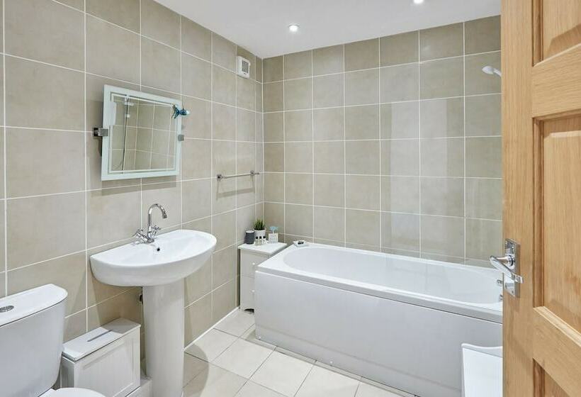 The Cottage Marksebythesea