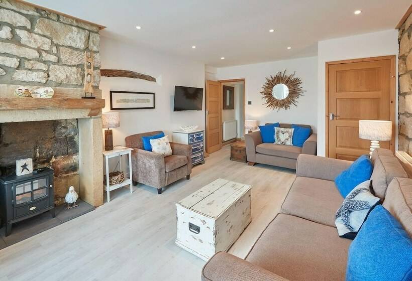 The Cottage Marksebythesea