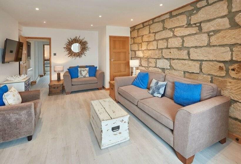 The Cottage Marksebythesea