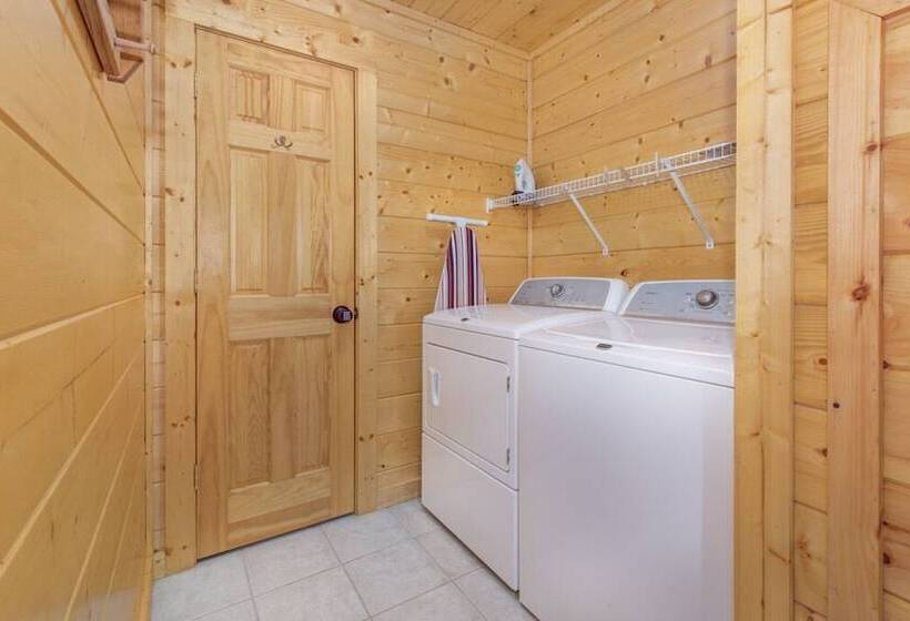 The Real Mccoy Stunning Views W/ Private Hot Tub