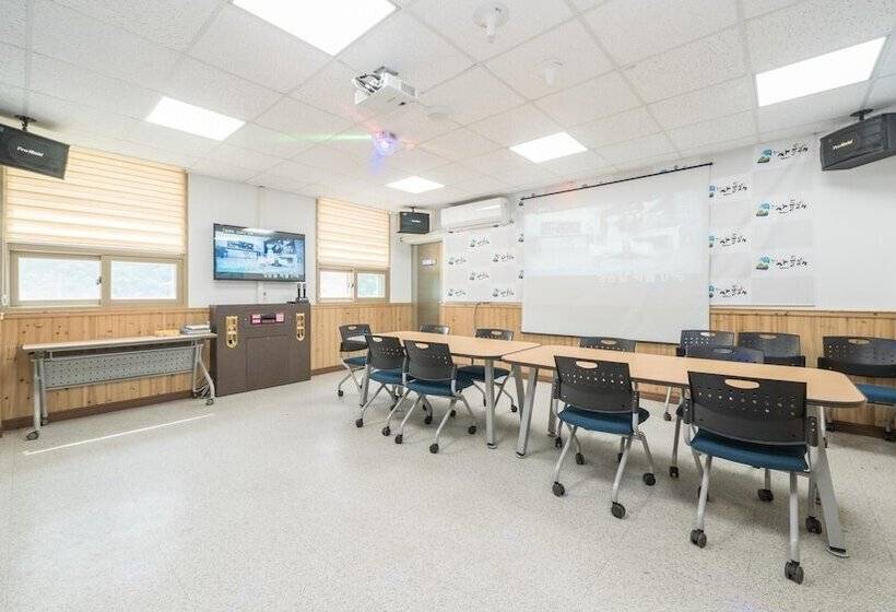 Tongyoung Sandeulhae Healling Pension