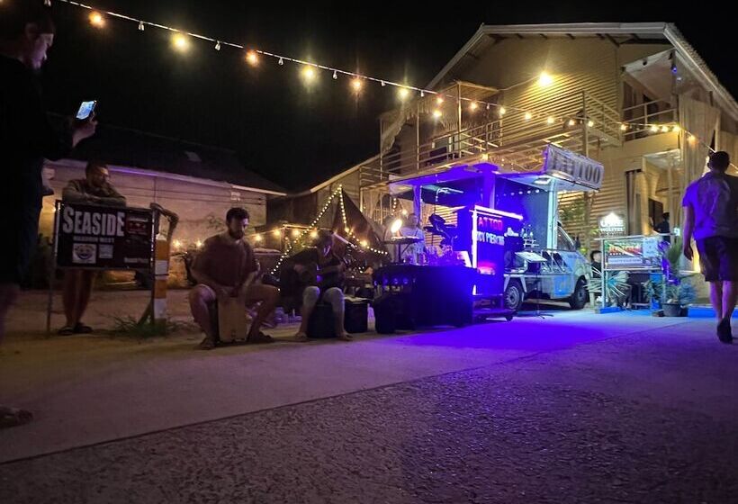 U Hostel Koh Phangan