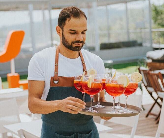 Wabi Hotel   Beauty & Dental Center