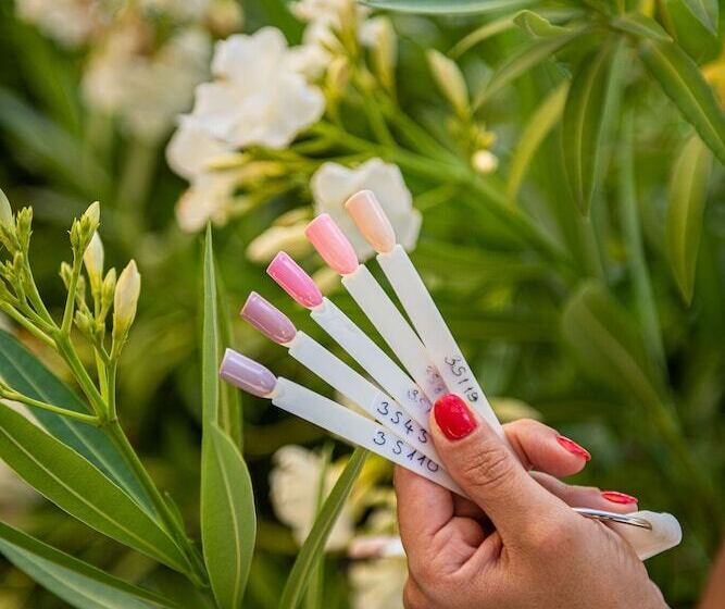 Wabi Hotel   Beauty & Dental Center