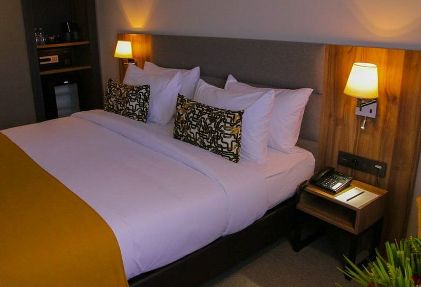 هاستل Urban Hotel And Spa