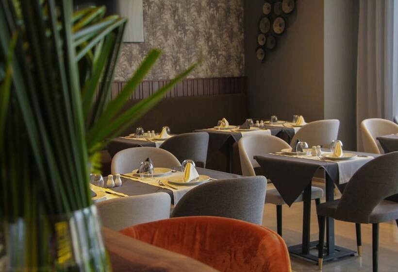 هاستل Urban Hotel And Spa