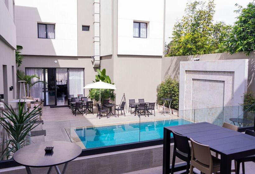 هاستل Urban Hotel And Spa