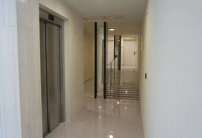 Apartamentos La Laguna Fase Ii