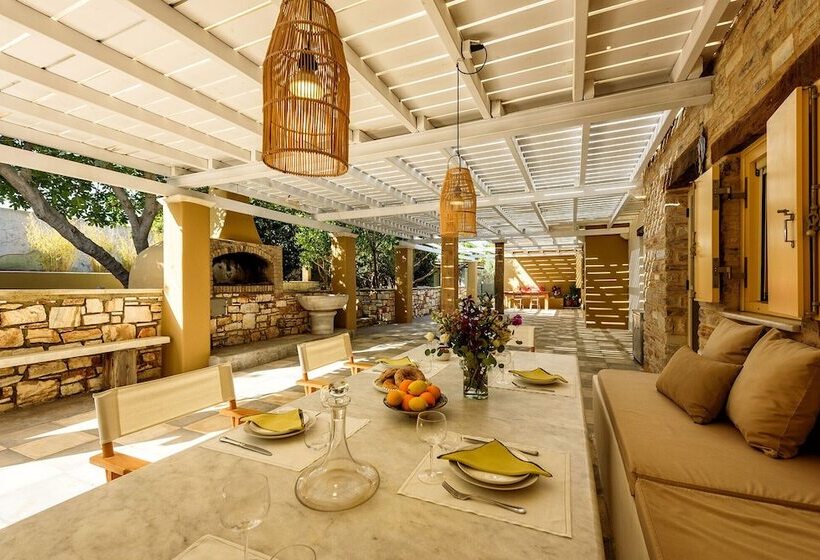 Aria Paros Residence