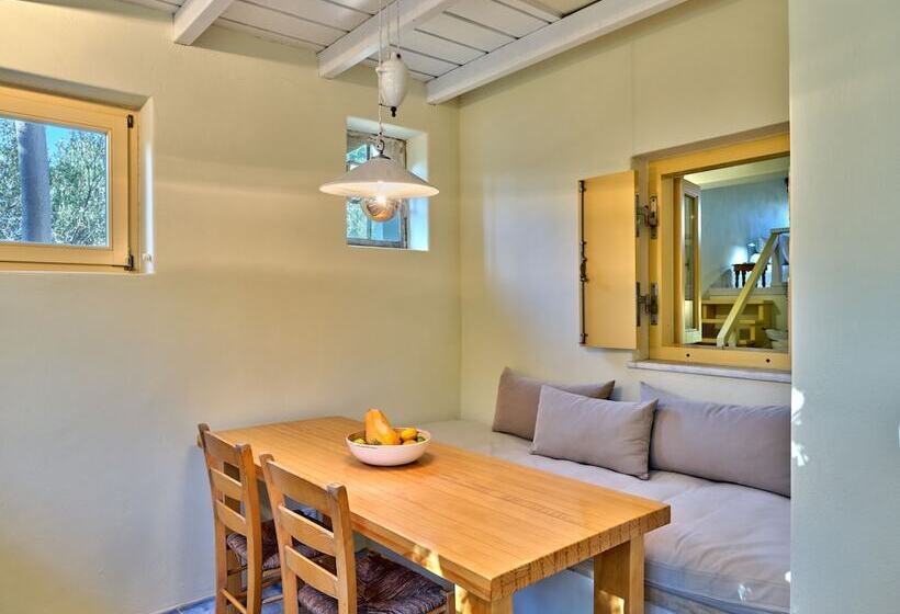 Aria Paros Residence