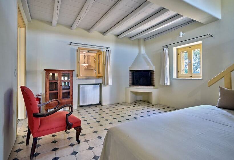 Aria Paros Residence